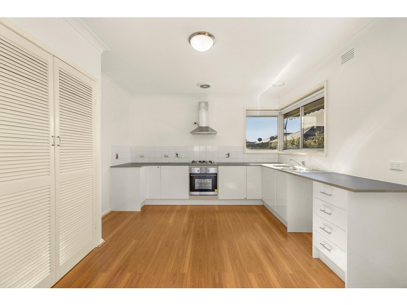 28 Henry Street, Pakenham VIC 3810