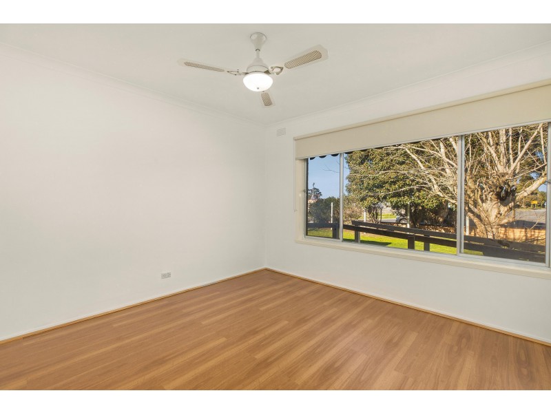 28 Henry Street, Pakenham VIC 3810