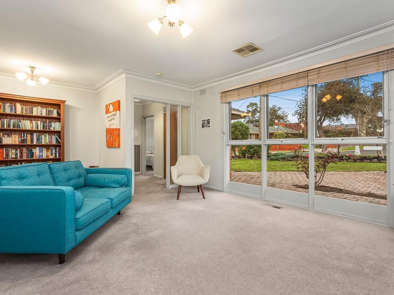 24 Royton Street, Burwood East VIC 3151
