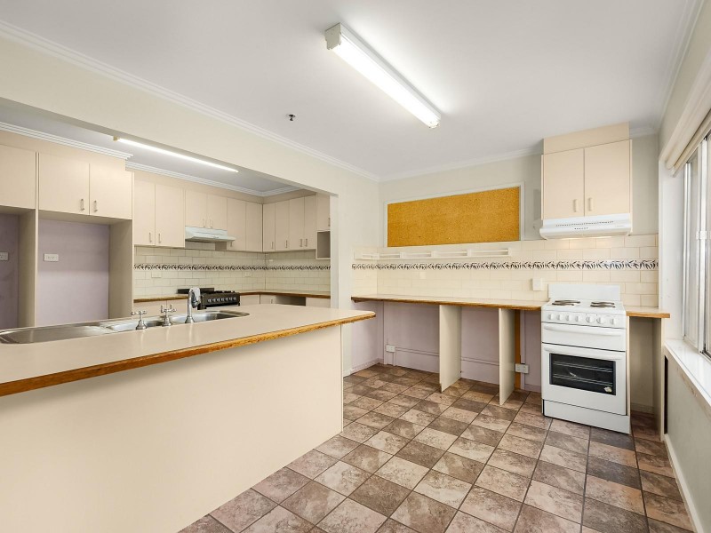 13 Iris Court, Blackburn North VIC 3130