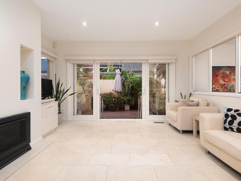 13 Omeo Court, Blackburn South VIC 3130