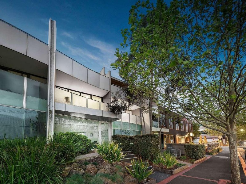 1/19-21 Railway Road, Blackburn VIC 3130