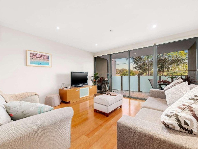 1/19-21 Railway Road, Blackburn VIC 3130