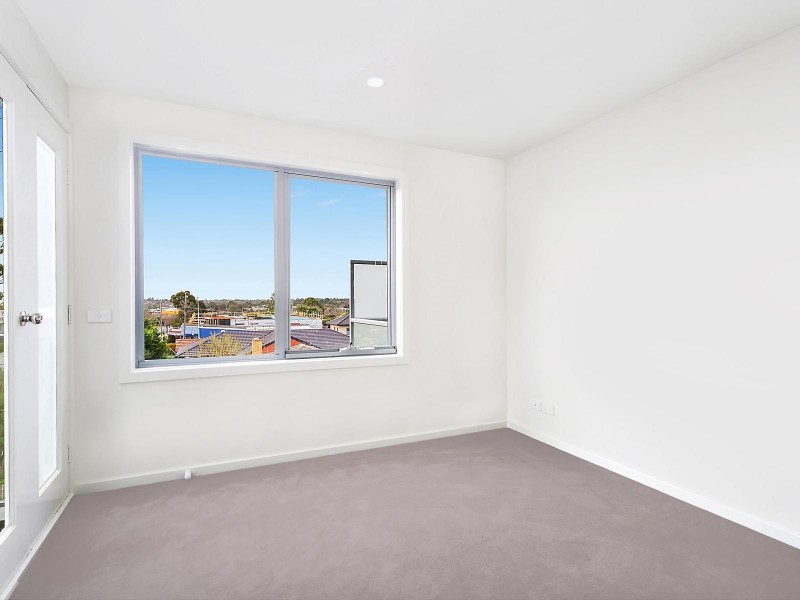 90 Middleborough Road, Blackburn South VIC 3130