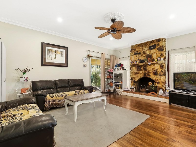 225 Beaconsfield-Emerald Road, Beaconsfield VIC 3807