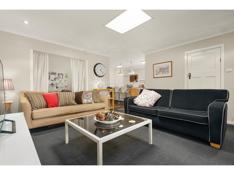 63 Bent Street, Mckinnon VIC 3204