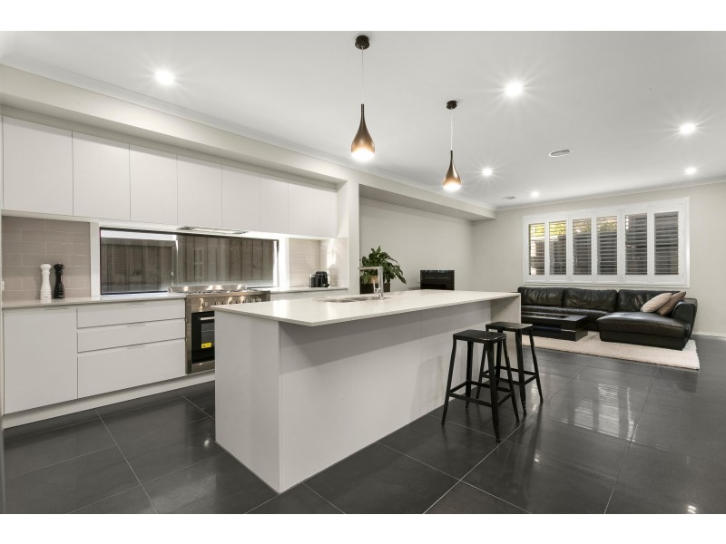 5 Archer Grove, Doncaster VIC 3108