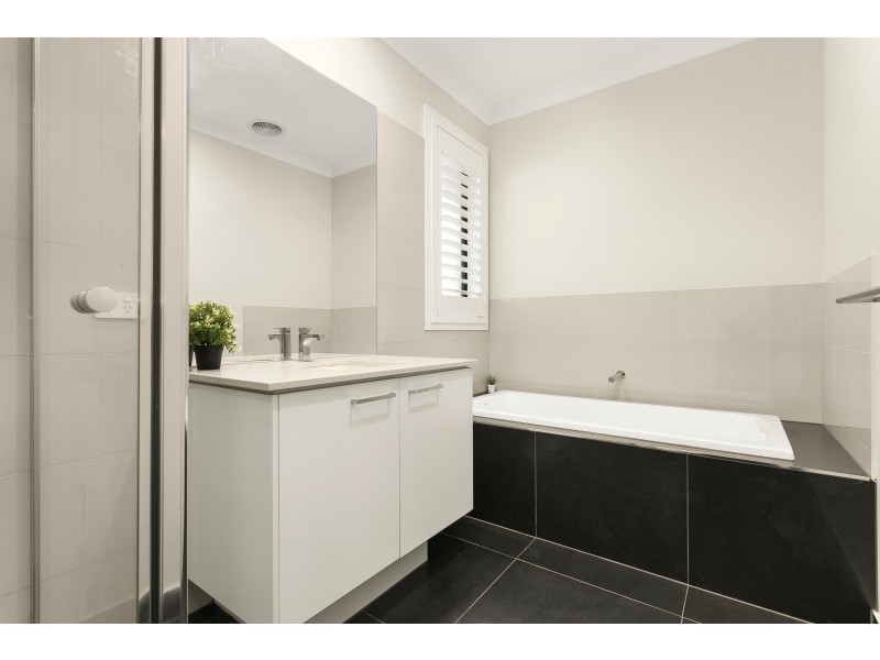 5 Archer Grove, Doncaster VIC 3108