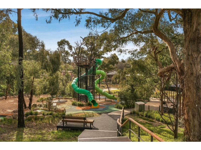 5 Archer Grove, Doncaster VIC 3108