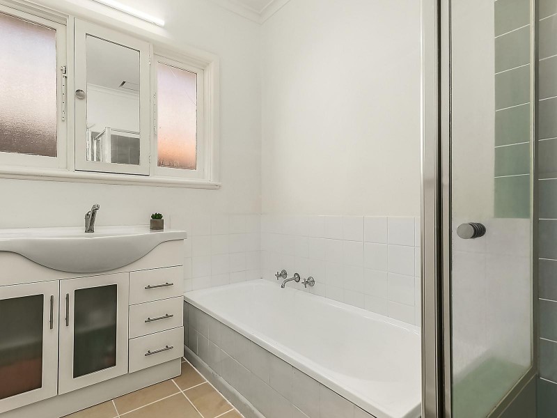 14 Bond Avenue, Blackburn South VIC 3130