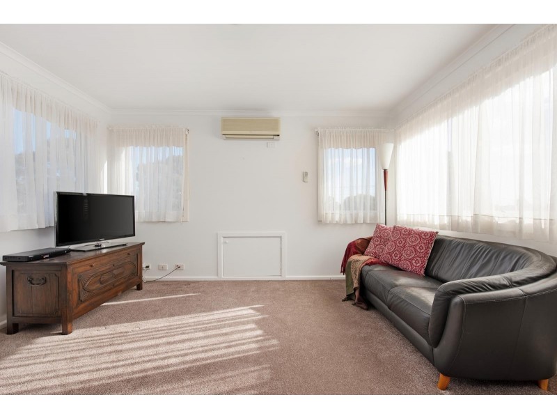 22 Pinewood Drive, Mount Waverley VIC 3149