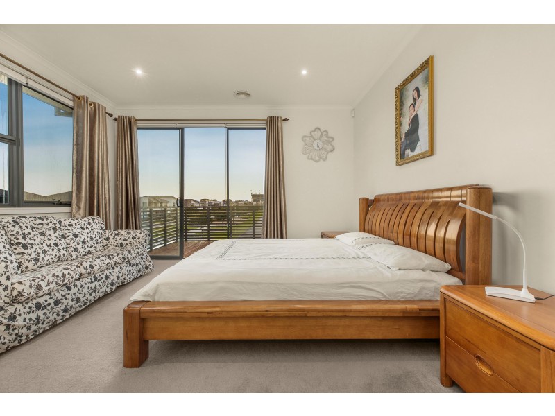 15 Exhibition Drive, Mulgrave VIC 3170