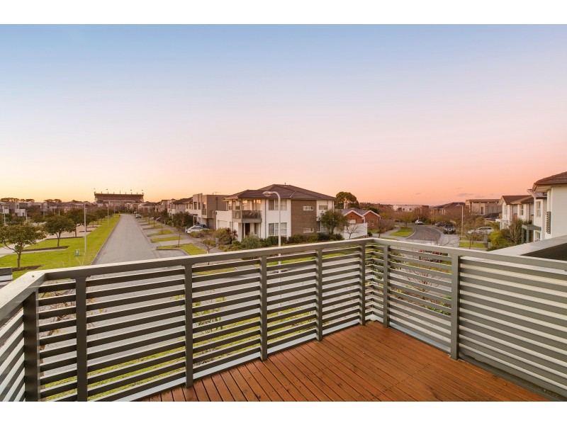 15 Exhibition Drive, Mulgrave VIC 3170