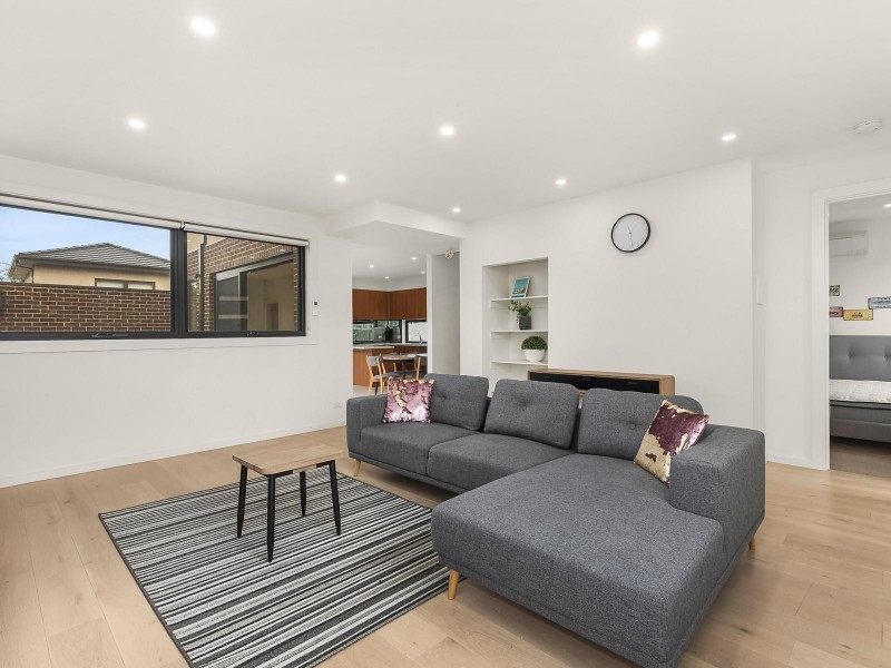 1/10 Carween Avenue, Mitcham VIC 3132