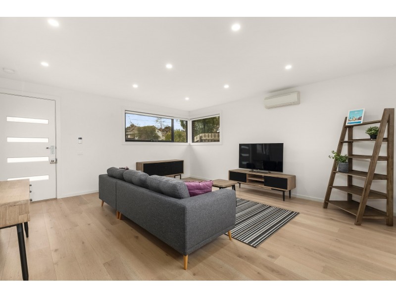 1/10 Carween Avenue, Mitcham VIC 3132