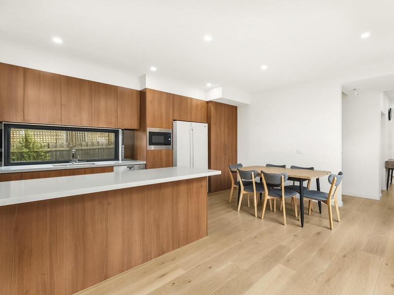 1/10 Carween Avenue, Mitcham VIC 3132