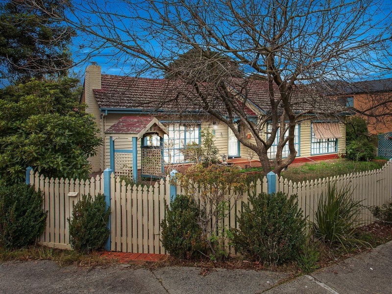 1 Kinkora Road, Blackburn VIC 3130