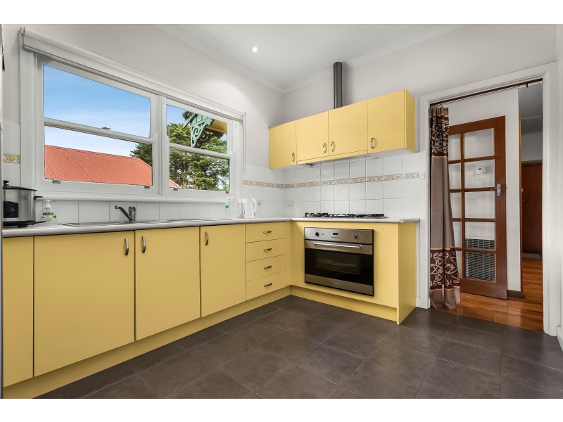 1 Kinkora Road, Blackburn VIC 3130