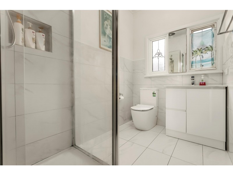 1 Kinkora Road, Blackburn VIC 3130