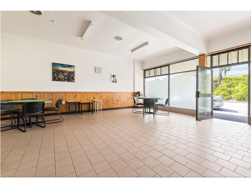 89 Warrigal Road, Hughesdale VIC 3166