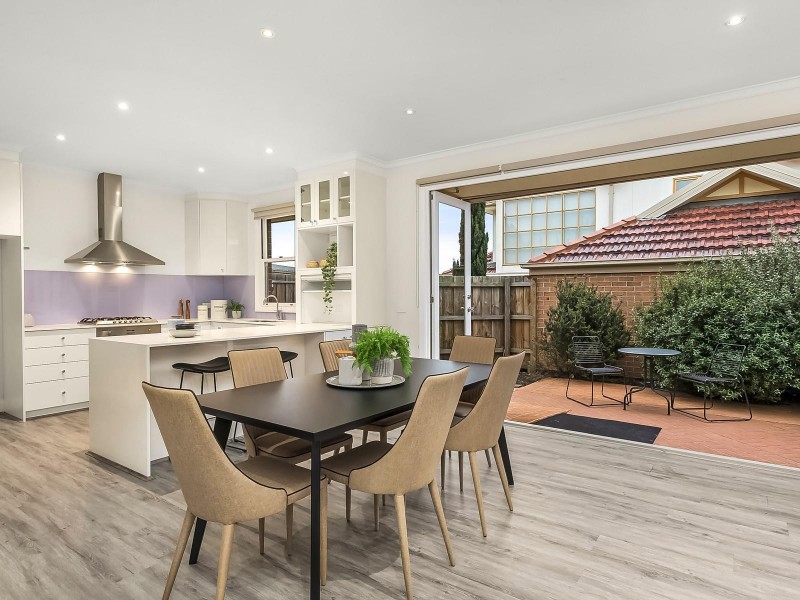 1/111 Eley Road, Box Hill South VIC 3128