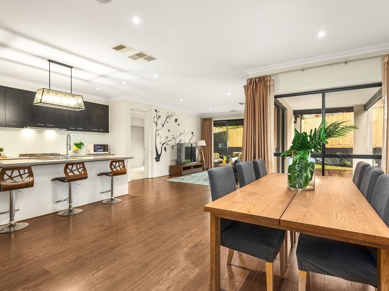 43 Hanover Road, Vermont South VIC 3133