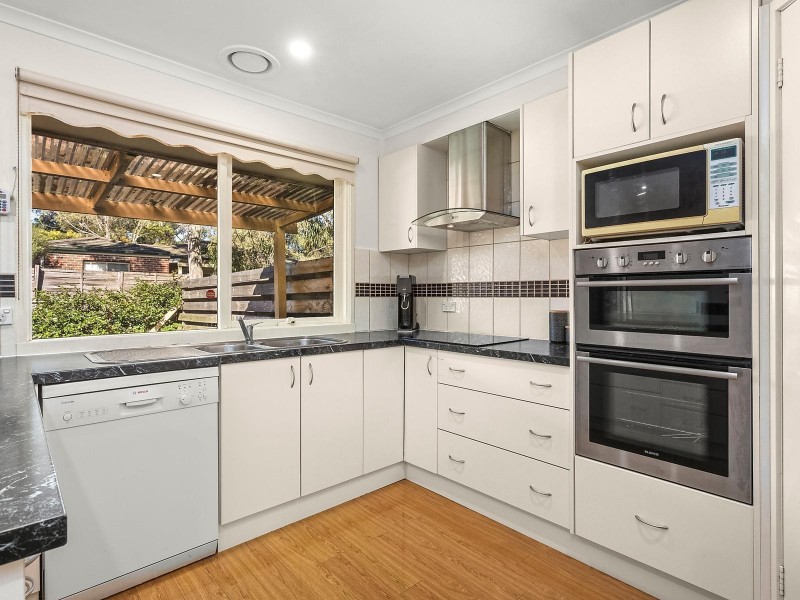 1 Debson Close, Boronia VIC 3155