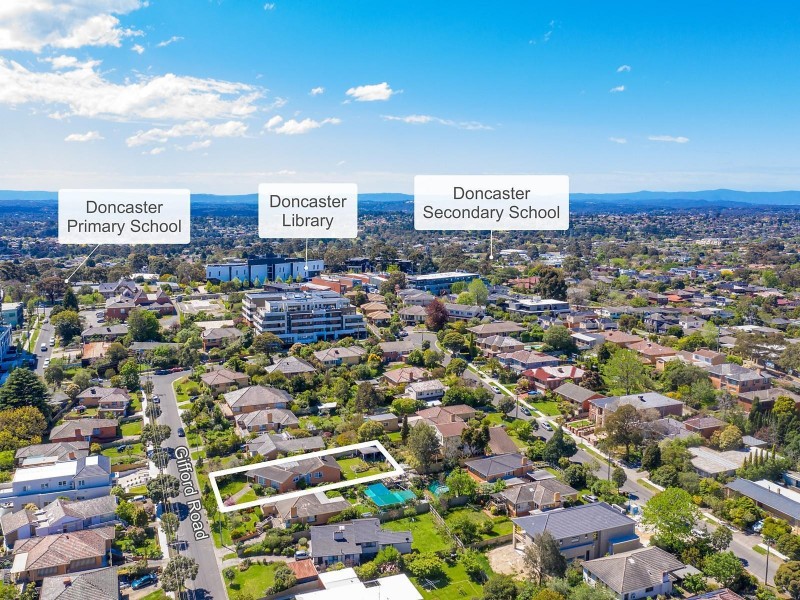 14 Gifford Road, Doncaster VIC 3108