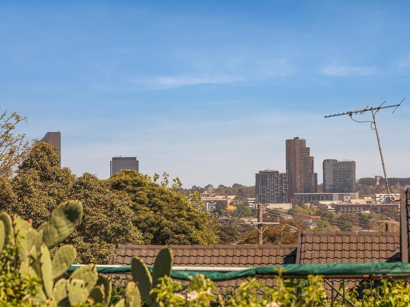 14 Gifford Road, Doncaster VIC 3108