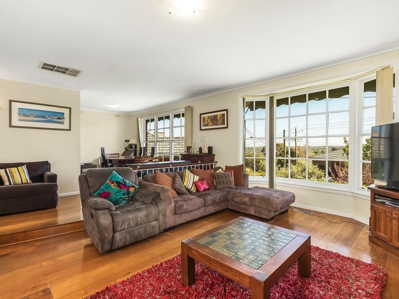 14 Gifford Road, Doncaster VIC 3108