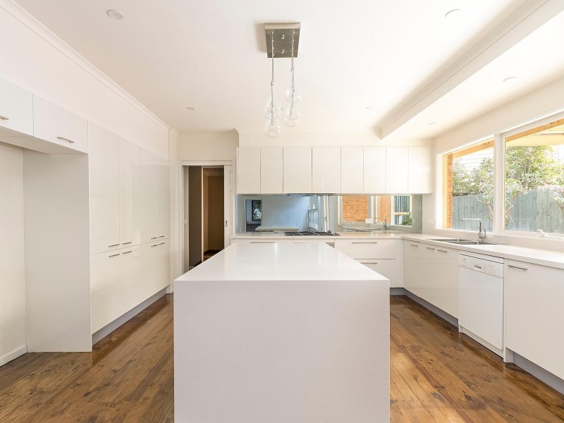 15 Mitchelton Court, Vermont South VIC 3133