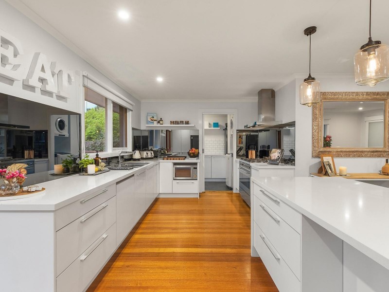 11 Calypso Court, Forest Hill VIC 3131