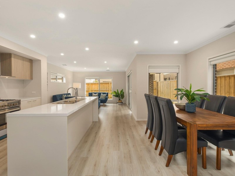 54 Viewmont Street, Wantirna South VIC 3152