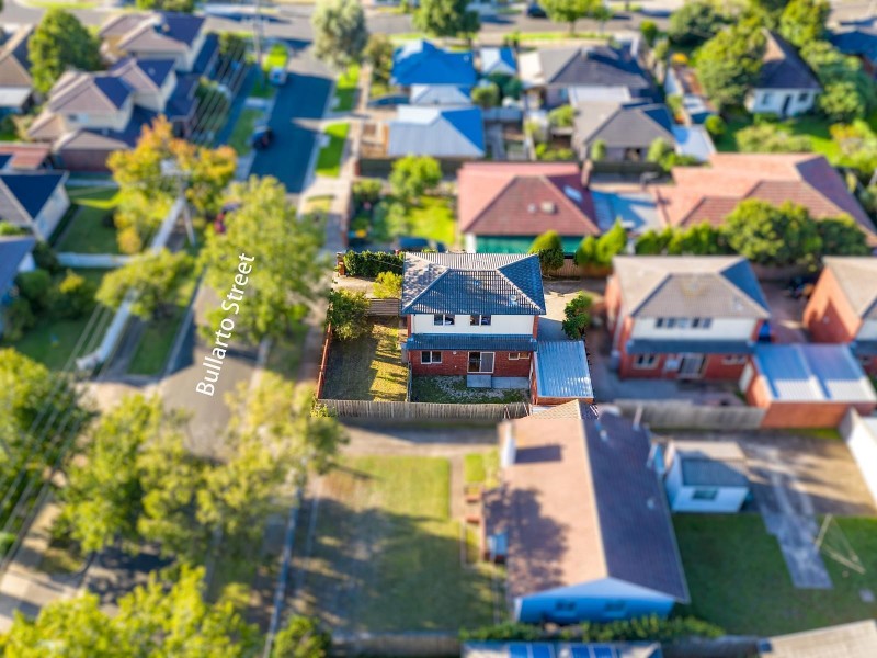 1/4 Bullarto Street, Chadstone VIC 3148