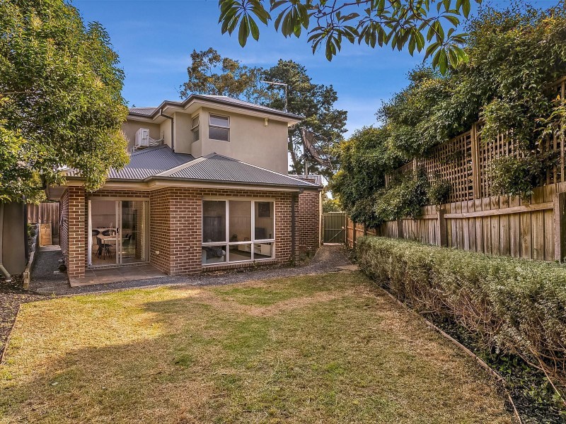 33 Devon Drive, Doncaster East VIC 3109