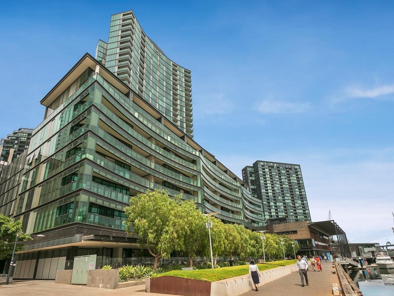 3005/9 Waterside Place, Docklands VIC 3008