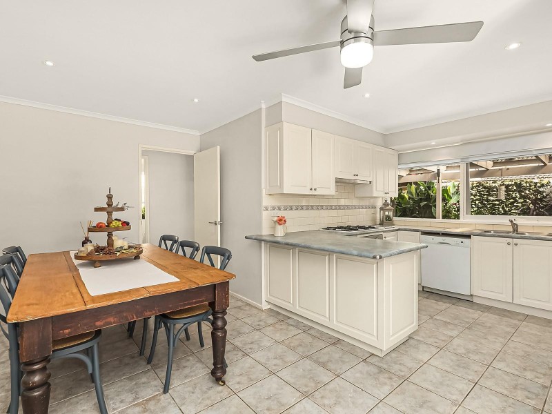 22 Graham Avenue, Kilsyth VIC 3137