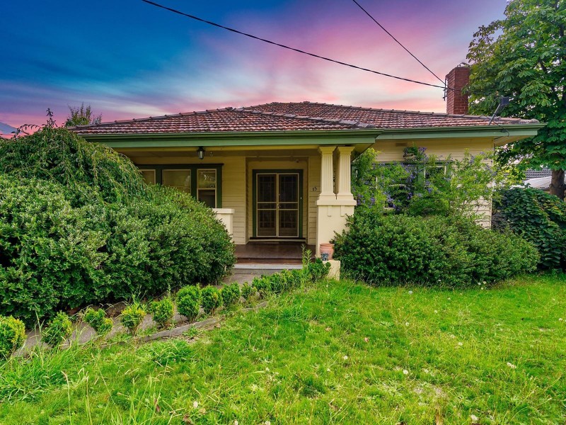 15 Sherbrook Avenue, Ringwood VIC 3134