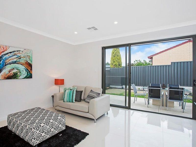 2a & 2b/145 West Fyans Street, Newtown VIC 3220