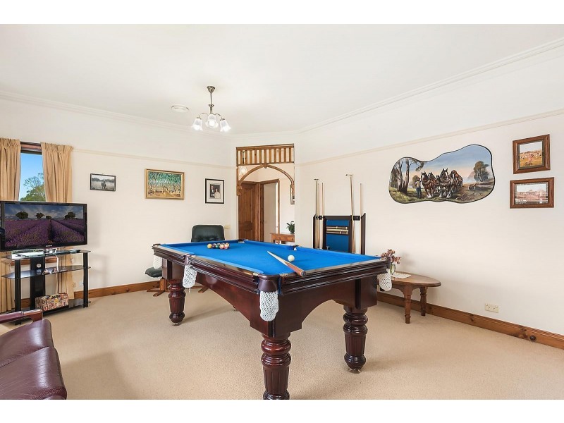 17 Burdekin Road, Highton VIC 3216