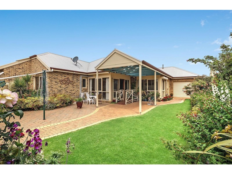 17 Burdekin Road, Highton VIC 3216