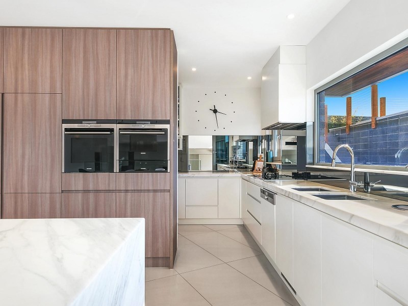 116-118 Rivergum Drive, Highton VIC 3216