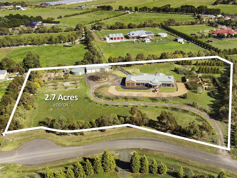 50 Braemar Court, Lovely Banks VIC 3221