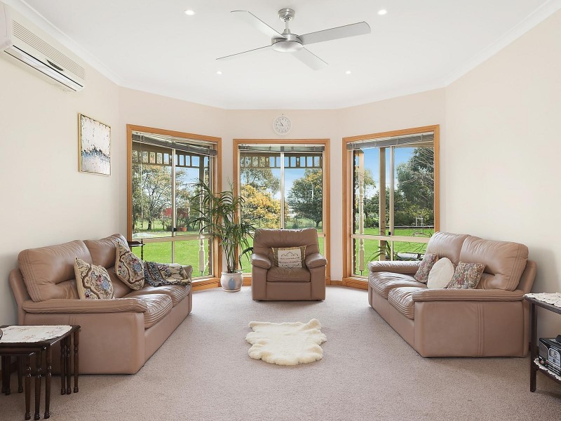 50 Braemar Court, Lovely Banks VIC 3221