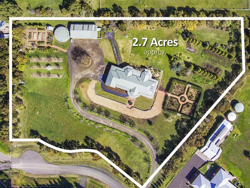 50 Braemar Court, Lovely Banks VIC 3221