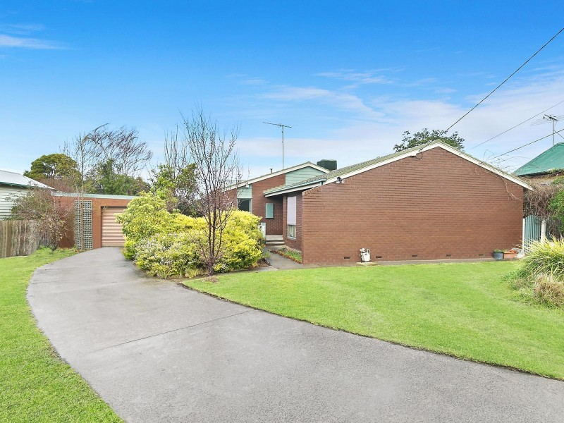 29 Mervyn Street, Newtown VIC 3220
