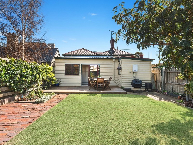 9 Preston Street, Geelong West VIC 3218