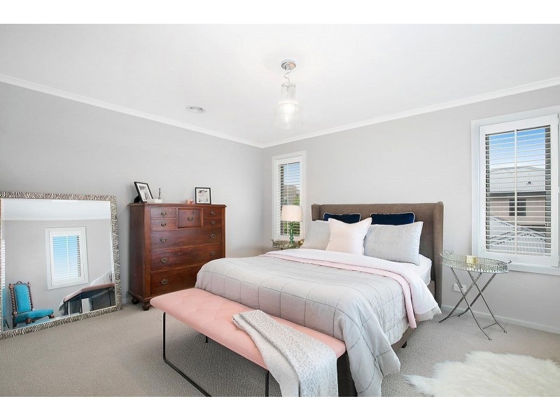 1B Carmichael Avenue, Newtown VIC 3220