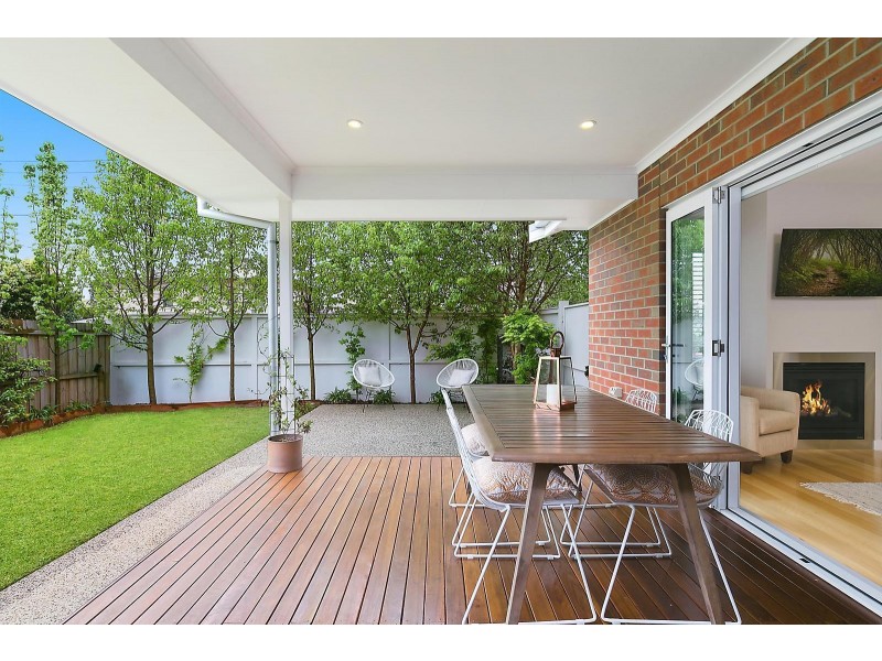 1B Carmichael Avenue, Newtown VIC 3220