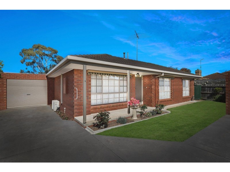 2/11 Corang Avenue, Grovedale VIC 3216